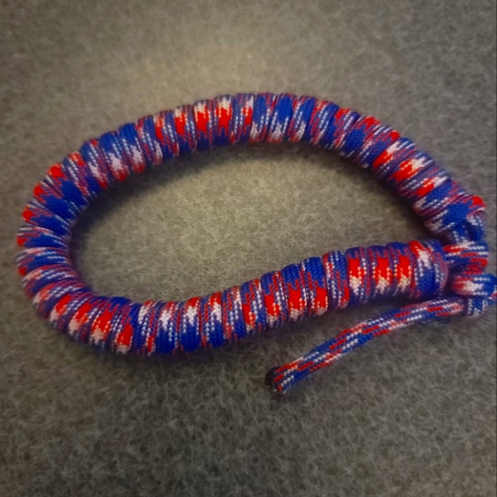 Paracord Survival Bracelet